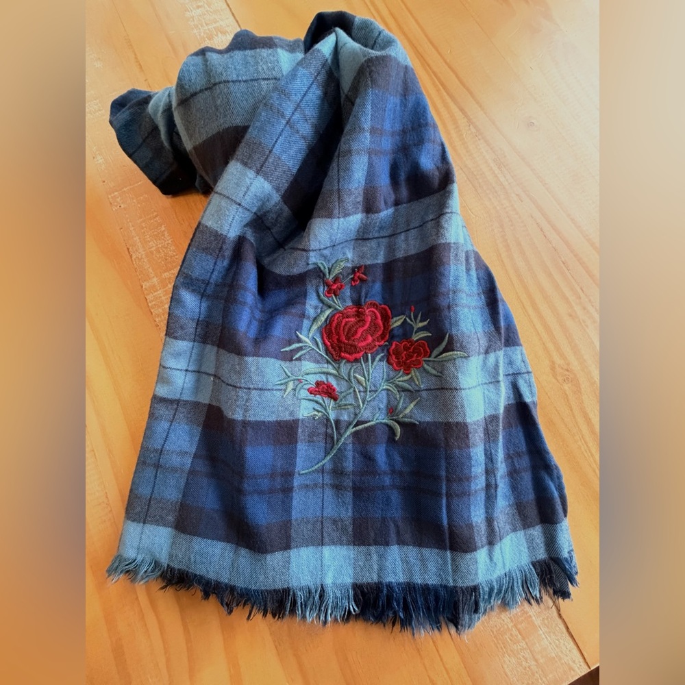 CHAPS by Ralph Lauren Scottish Blue Black Plaid Red Flower Fringe Scarf NWT 68”